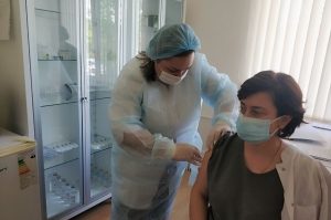 10 АВГУСТА ПРОДОЛЖИТСЯ КАМПАНИЯ ПО ВАКЦИНАЦИИ ОТ COVID-19