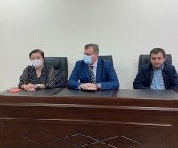 Министр здравоохранения Эдуард Бутба представил коллективу Республиканской специализированной психиатрической больницы нового руководителя.