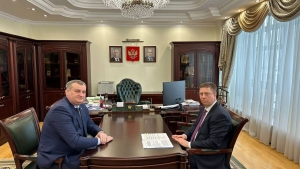 МИНИСТР ЗДРАВООХРВНЕНИЯ ЭДУАРД БУТБА ВСТРЕТИЛСЯ С ПРЕДСЕДАТЕЛЕМ ФОНДА ОМС ИЛЬЕЙ БАЛАНИНЫМ